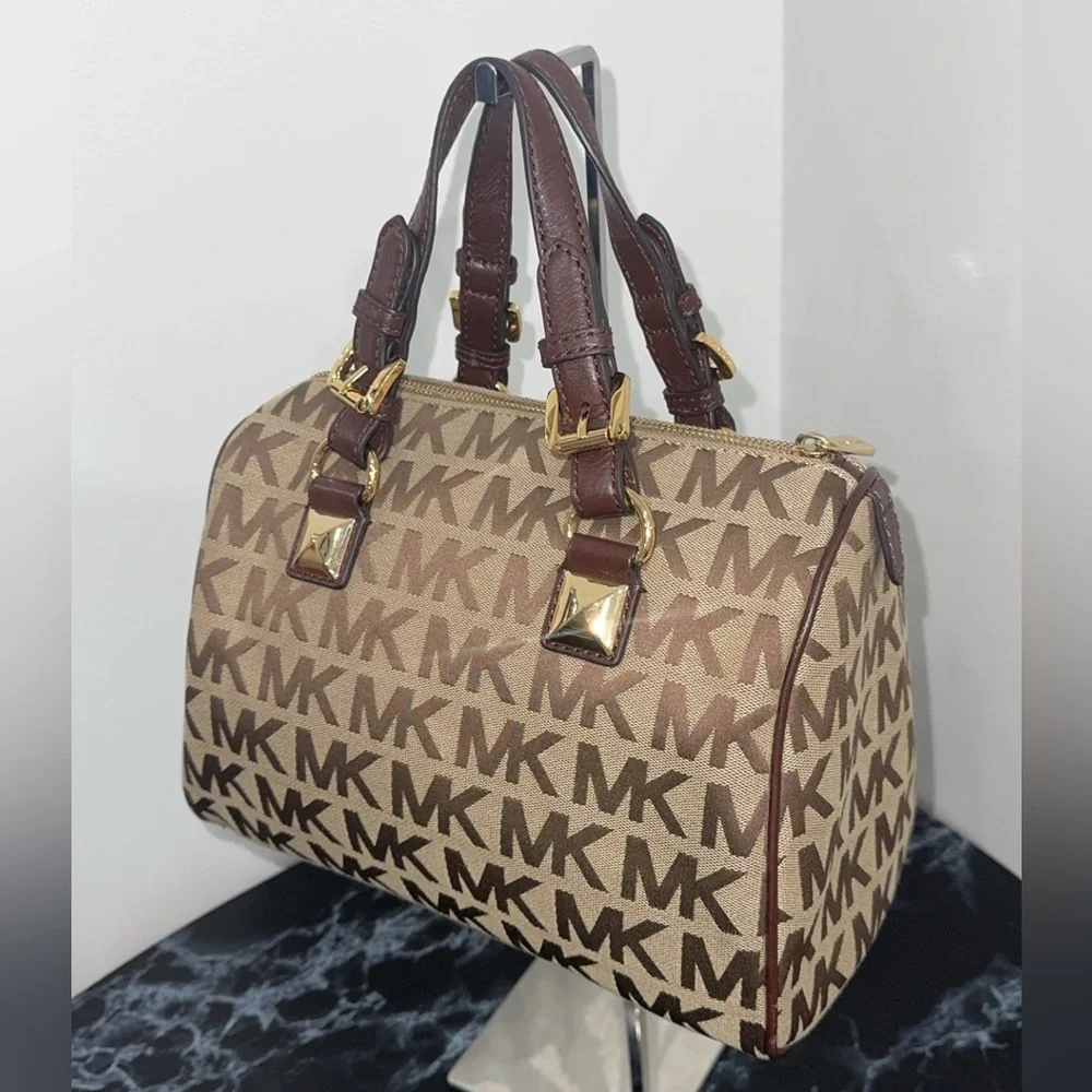 Michael Kors Handbag GRAYSON Khaki/Brown Signature Jacquard Authentic - Picture 2 of 10